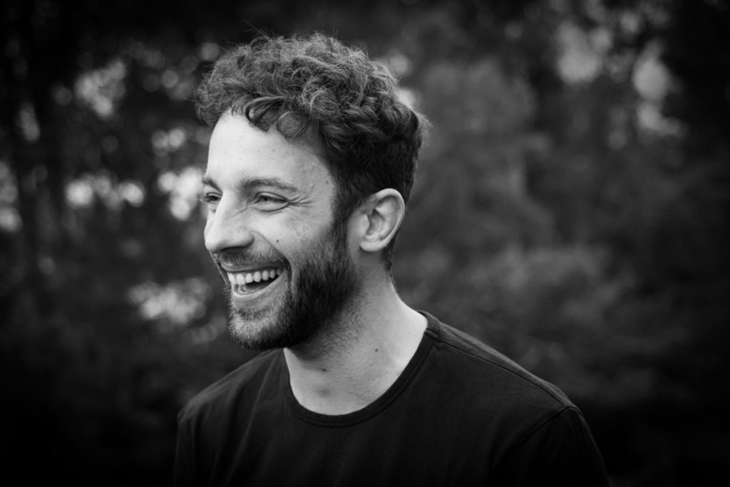 He looks happy and nice, doesn't he? Appearances are deceiving. Leon secretly watches you and knows better than you where your tensions are. He is a physiotherapist and smiles kindly when he helps you even though it hurts like hell. Apart from that, he is a lovely warm person.