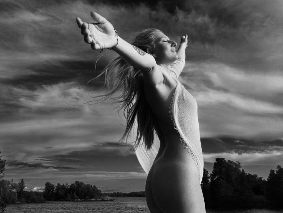 Being Naked at Home in Yourself